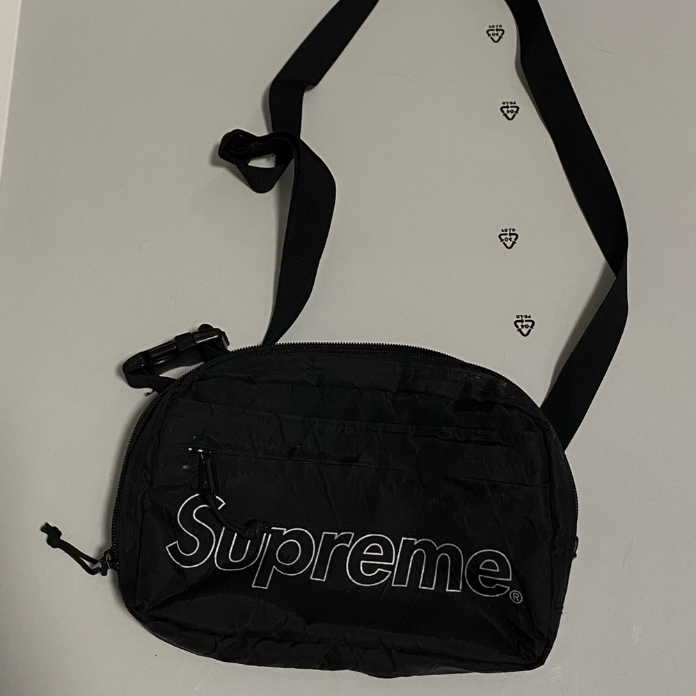 Supreme shoulder bag